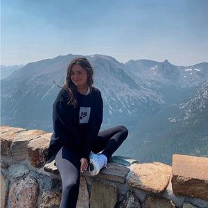 Meet your Posher, Madison